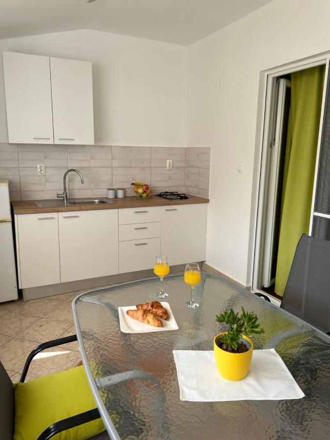 Apartments Xenia Pakoštane Kültér fotó